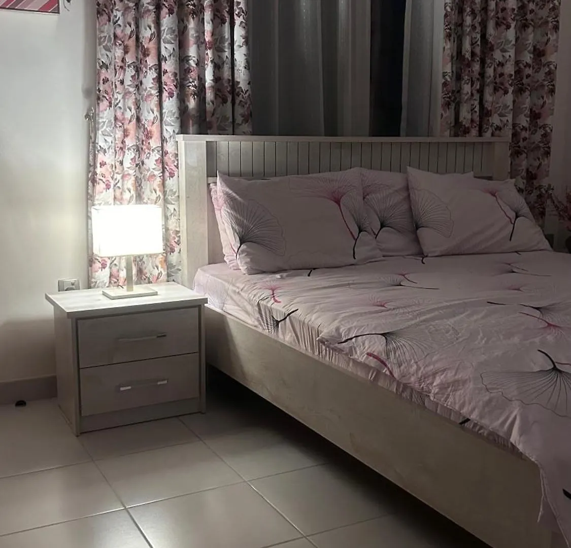 Проживание в семье Placid Rentals Дубай